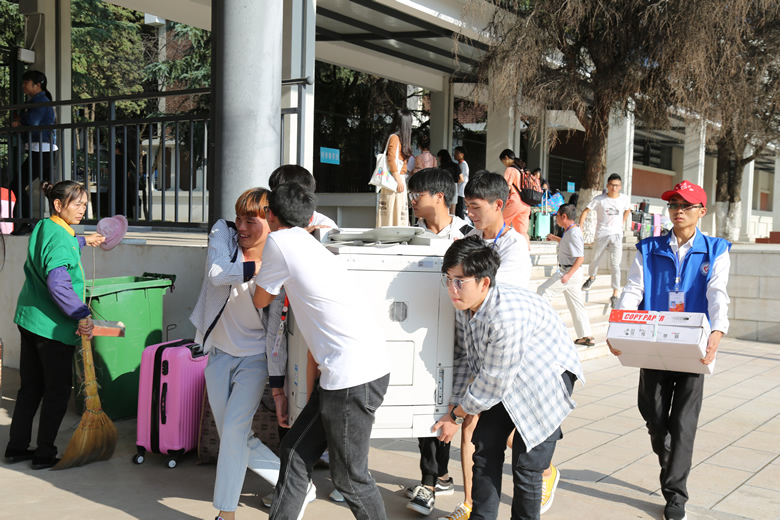 0Y8A8990.JPG 0Y8A8990.JPG