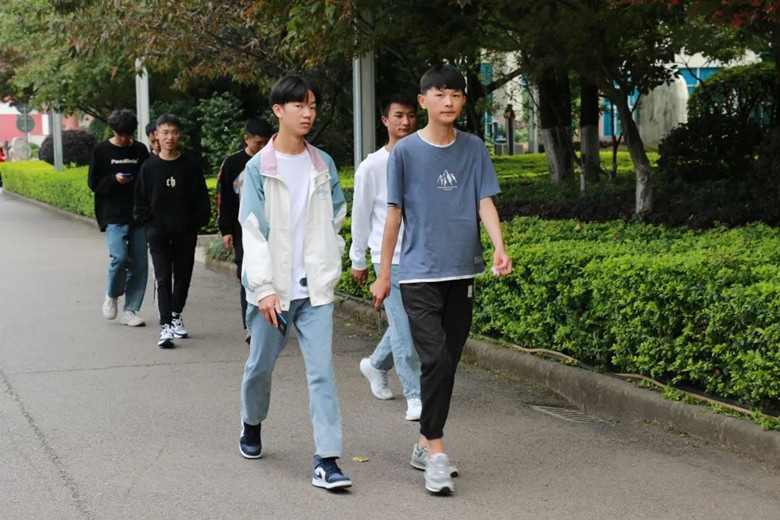 微信图片_20201113144533.jpg 微信图片_20201113144533.jpg