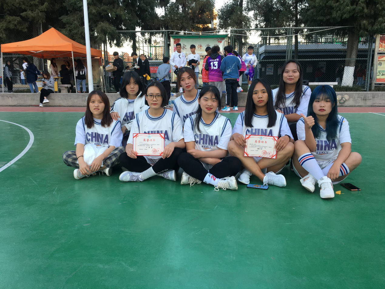 第一女_meitu_8.jpg 第一女_meitu_8.jpg