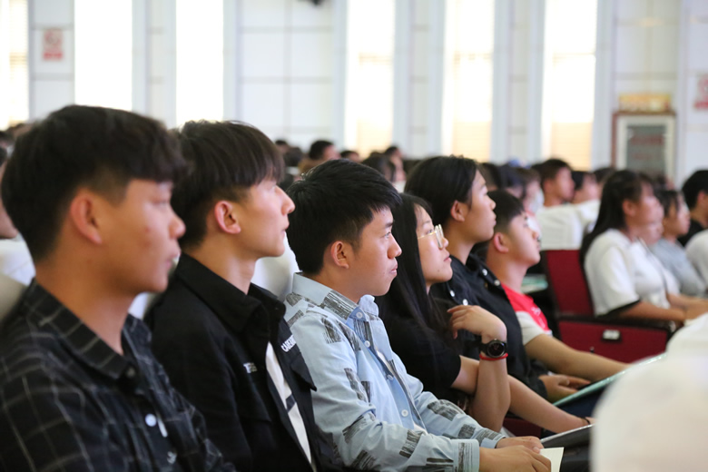 0Y8A7404.JPG 0Y8A7404.JPG