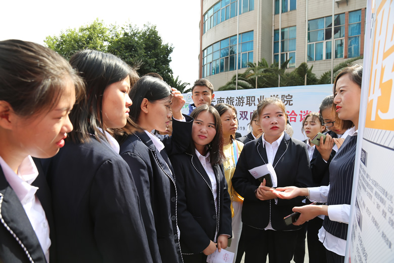 0Y8A7303.JPG 0Y8A7303.JPG