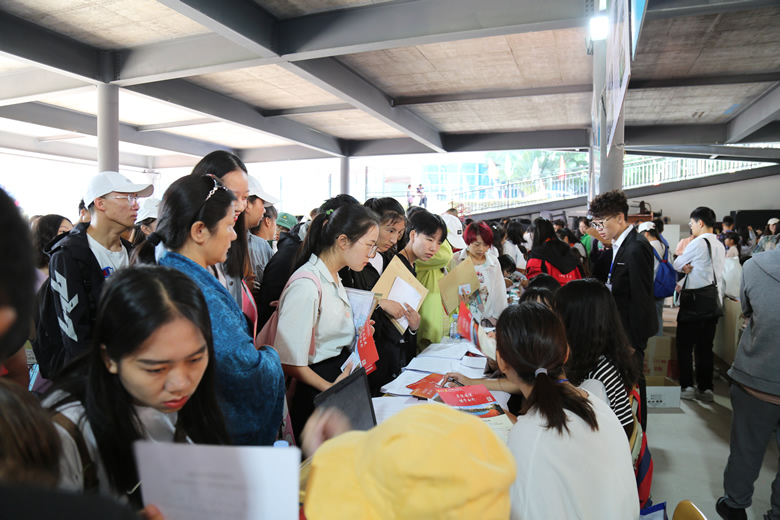 0Y8A9017.JPG 0Y8A9017.JPG