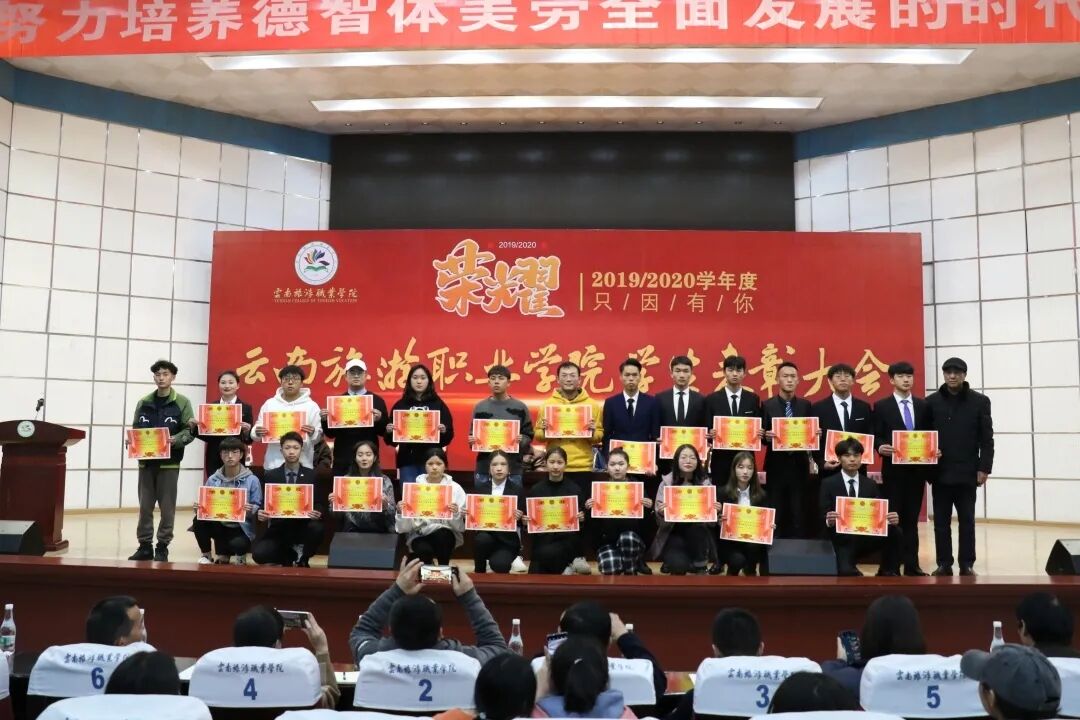 3591EE6EBA6B18D5EEB3B47C1378F2C6.jpg 3591EE6EBA6B18D5EEB3B47C1378F2C6.jpg