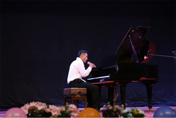 文化艺术学院民族表演艺术19级“正青春、不负遇见”结业汇演圆满落幕550.png 文化艺术学院民族表演艺术19级“正青春、不负遇见”结业汇演圆满落幕550.png