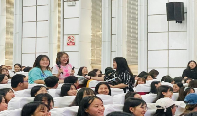 2020级讲座简讯777.png 2020级讲座简讯777.png