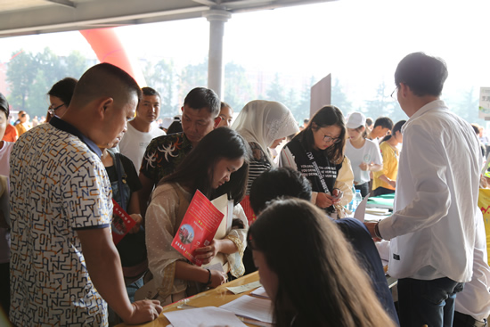 0Y8A2418.JPG 0Y8A2418.JPG