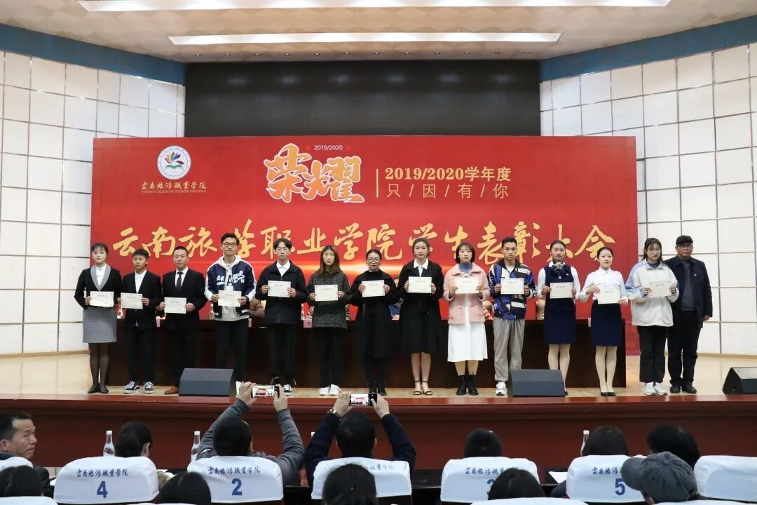 49790A2573F128B5FB53D46C579DCD3D.jpg 49790A2573F128B5FB53D46C579DCD3D.jpg