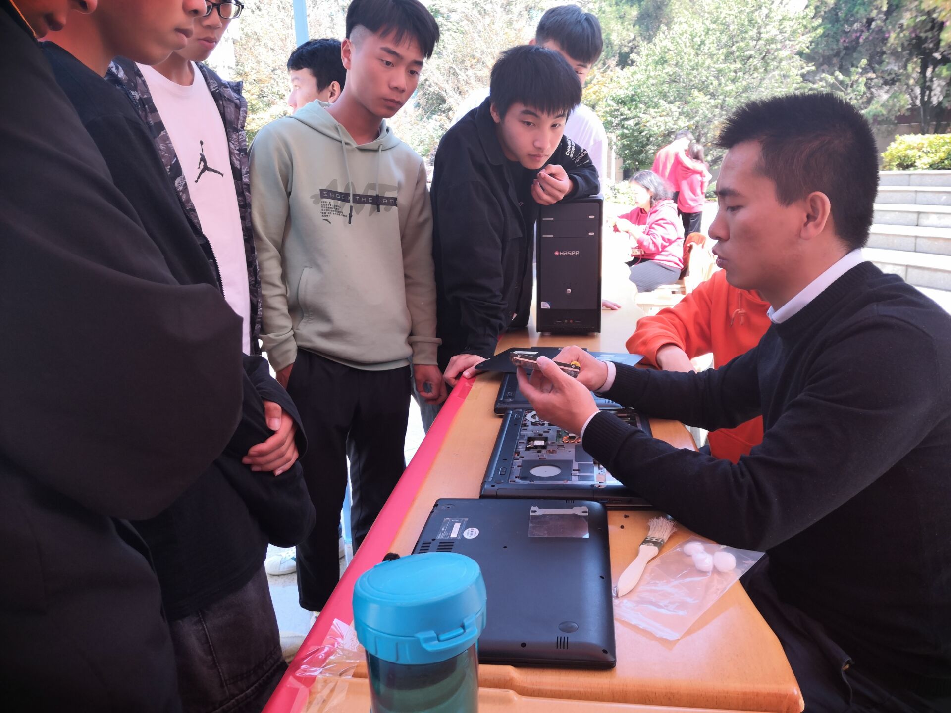 4B13C2E4820E5B201890CDDBE2A9804E.jpg 4B13C2E4820E5B201890CDDBE2A9804E.jpg