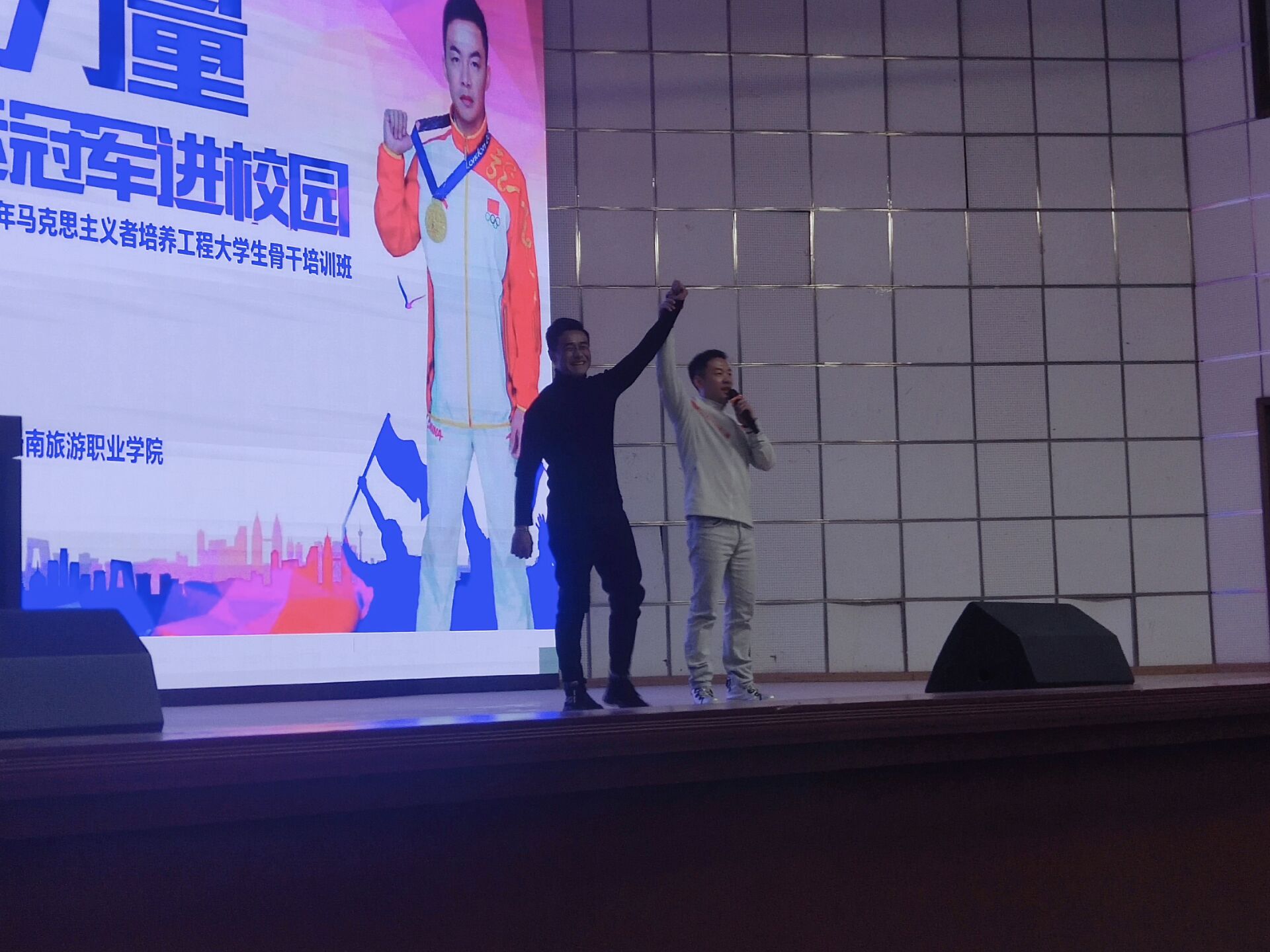 6E4C7D906DED7A11C96CDCF08871F316.jpg 6E4C7D906DED7A11C96CDCF08871F316.jpg