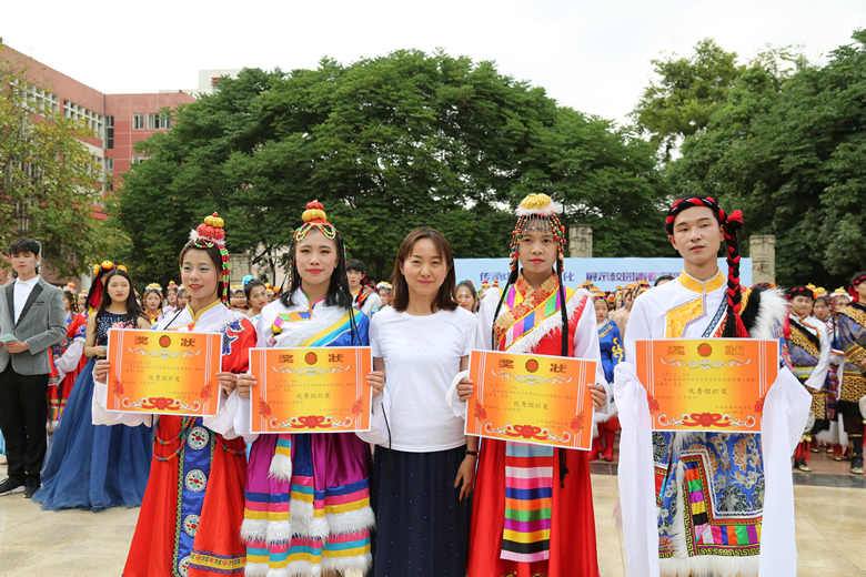 0Y8A7020.JPG 0Y8A7020.JPG