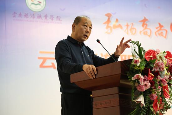 0Y8A4026.JPG 0Y8A4026.JPG