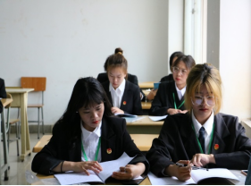 外语学院第一届学生代表大会741.png 外语学院第一届学生代表大会741.png