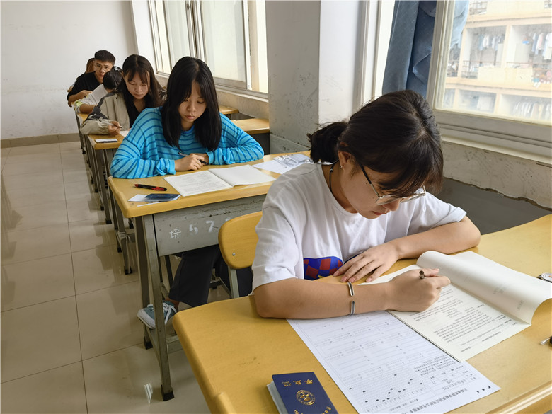 a007530933e16090708b7afedb3e880_副本.jpg a007530933e16090708b7afedb3e880_副本.jpg