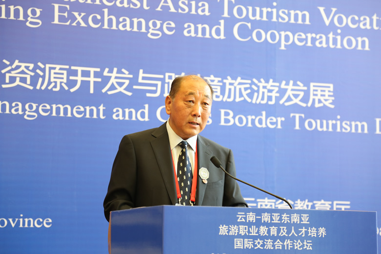 张京龙.JPG 张京龙.JPG