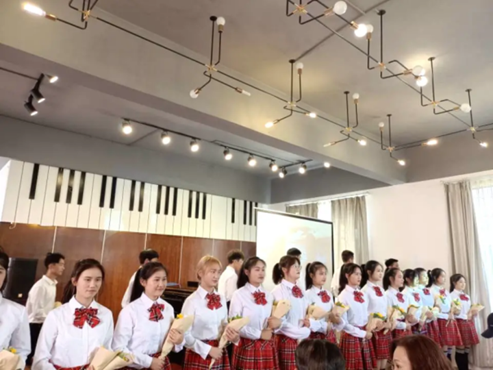 桃李满天下,难忘恩师情(1)469.png 桃李满天下,难忘恩师情(1)469.png