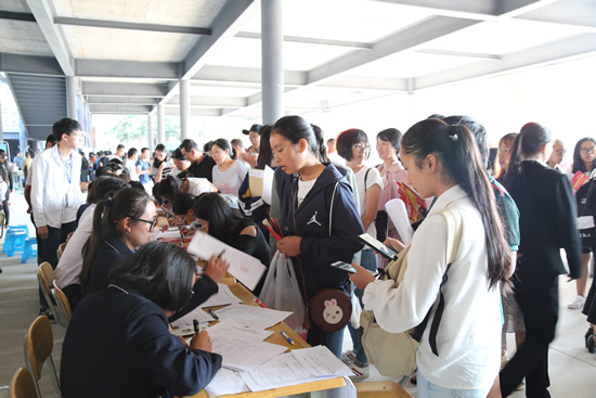 0Y8A2422.JPG 0Y8A2422.JPG