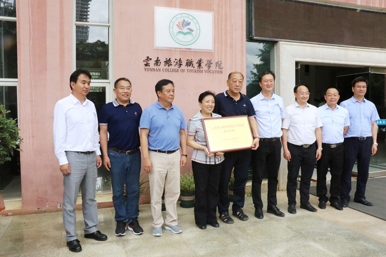 7B3A8253.JPG 7B3A8253.JPG