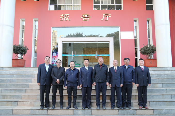 0Y8A5769.JPG 0Y8A5769.JPG