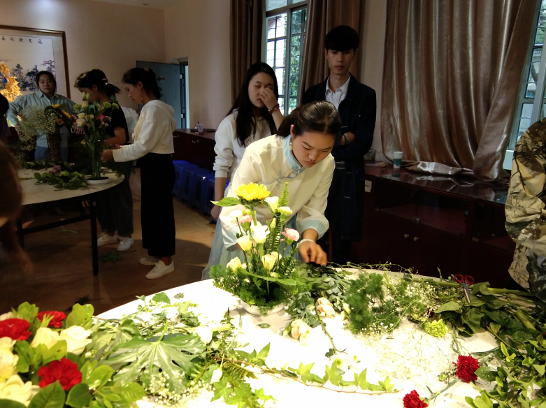 图片18.png 图片18.png