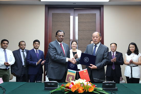 0Y8A3221.JPG 0Y8A3221.JPG