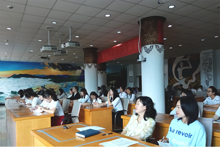 文化艺术学院开展党史学习教育宣讲活动(1)174.png 文化艺术学院开展党史学习教育宣讲活动(1)174.png