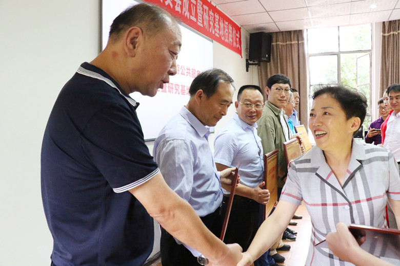 7B3A8208.JPG 7B3A8208.JPG