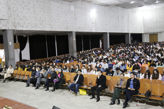 image004.png image004.png