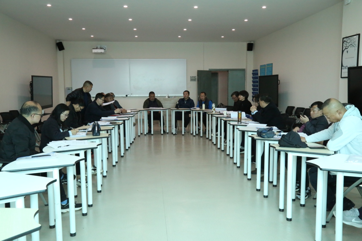 讨论3.jpg 讨论3.jpg