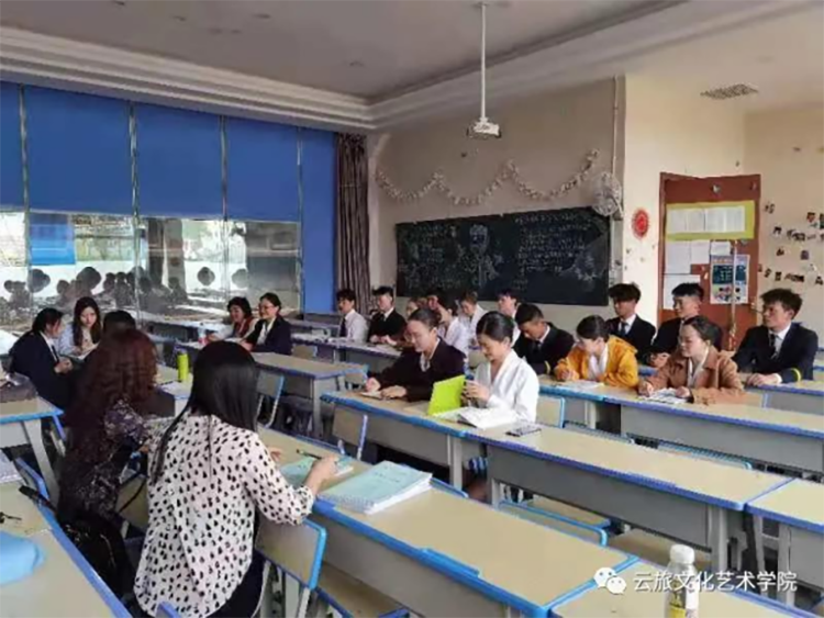 文化艺术学院召开期中教学座谈会,深入了解学生学习生活方方面面168.png 文化艺术学院召开期中教学座谈会,深入了解学生学习生活方方面面168.png