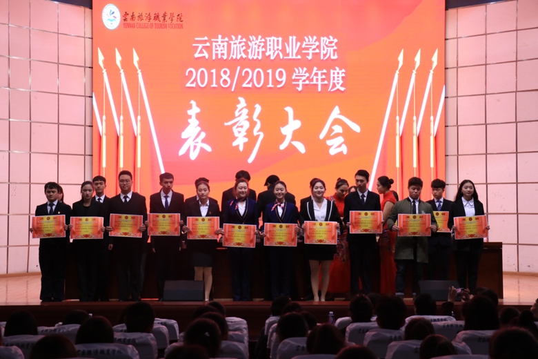 7B3A3562_爱奇艺.jpg 7B3A3562_爱奇艺.jpg