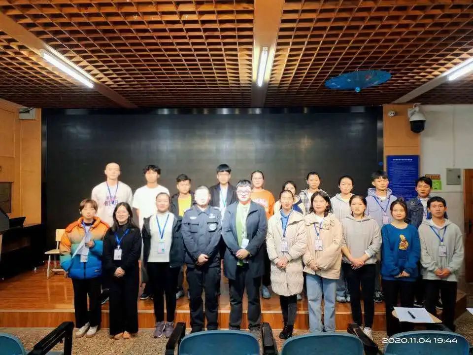 ECD74FEE4C5078AD6B8042C06281B995.jpg ECD74FEE4C5078AD6B8042C06281B995.jpg