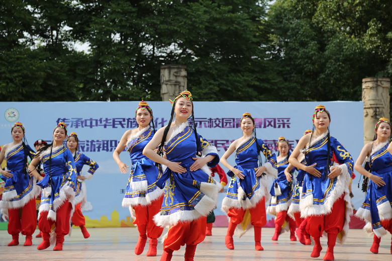 0Y8A6933.JPG 0Y8A6933.JPG