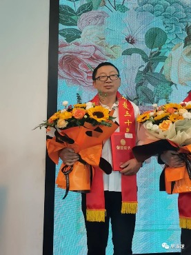 图片 2.jpg 图片 2.jpg