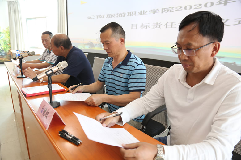 0Y8A9532.JPG 0Y8A9532.JPG