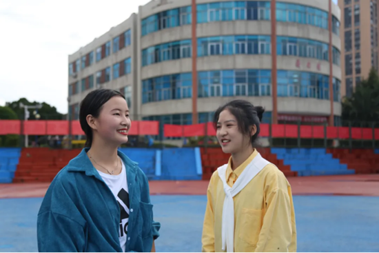 佳节团圆 · 千里共婵娟——文化艺术学院祝所有云旅人中秋快乐214.png 佳节团圆 · 千里共婵娟——文化艺术学院祝所有云旅人中秋快乐214.png